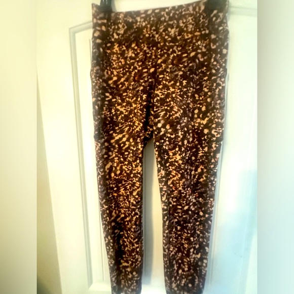 Lululemon leggings - Picture 1 of 2